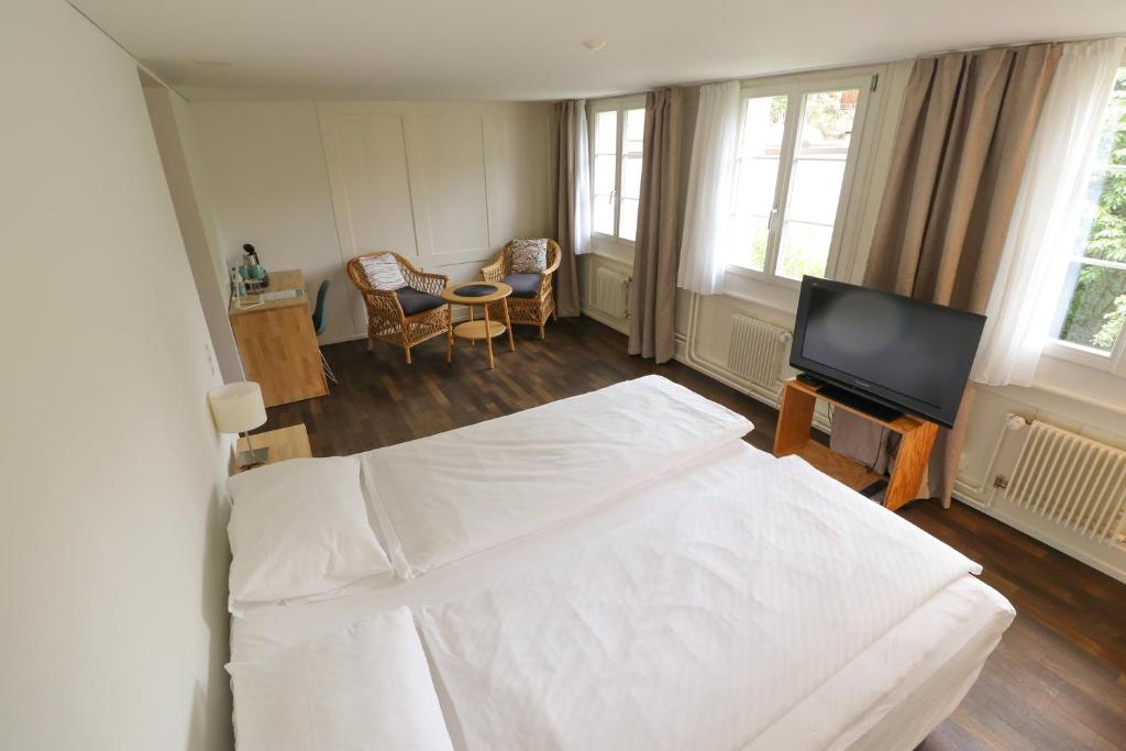 Двухместный (Двухместный номер с 1 кроватью - 2-ой этаж) отеля Bed & Breakfast Oberer Graben, Винтертур