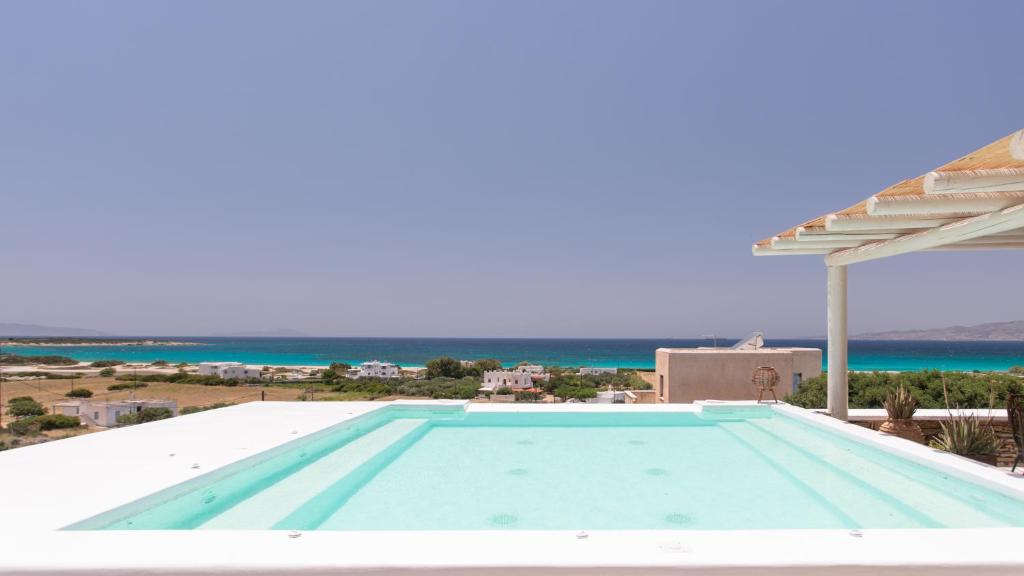 Вилла (Вилла с частным джакузи) апарт-отеля Phoenicia Naxos, Кастраки