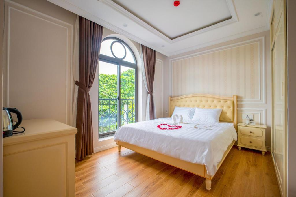 Двухместный (Стандартный номер с кроватью размера «king-size») отеля Maya Hotel 2, Кондао