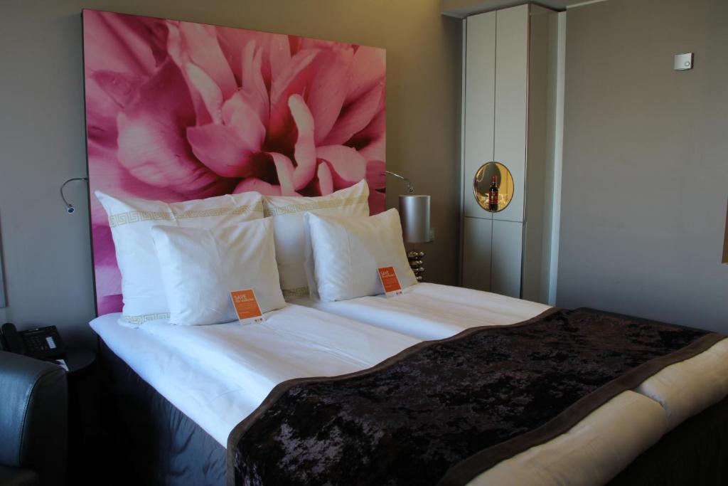 Двухместный (Улучшенный двухместный номер с 1 кроватью или 2 отдельными кроватями) отеля Clarion Hotel Bergen Airport, Берген (Северное море)