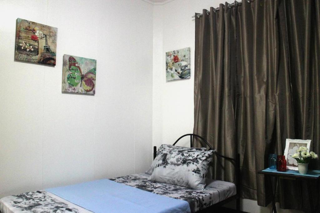 Двухместный (Стандартный двухместный номер с 2 отдельными кроватями) хостела Island Breeze Hostel - Cebu Central, Себу