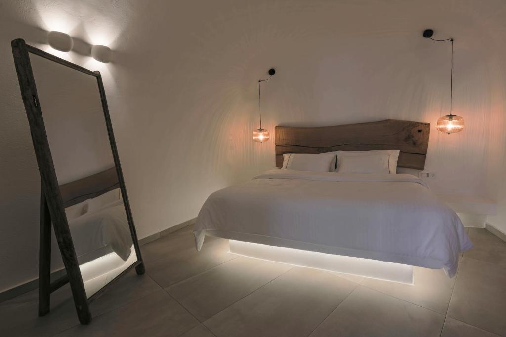 Сьюит (Large Suite with Hot Tub - Cave), Eternity Suites Santorini