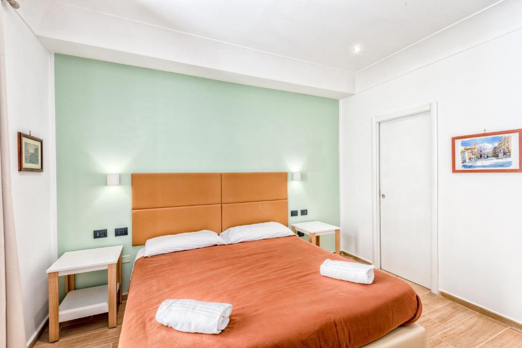 Двухместный (Двухместный номер с 1 кроватью или 2 отдельными кроватями и балконом) отеля B&B Giacomino, Сорренто