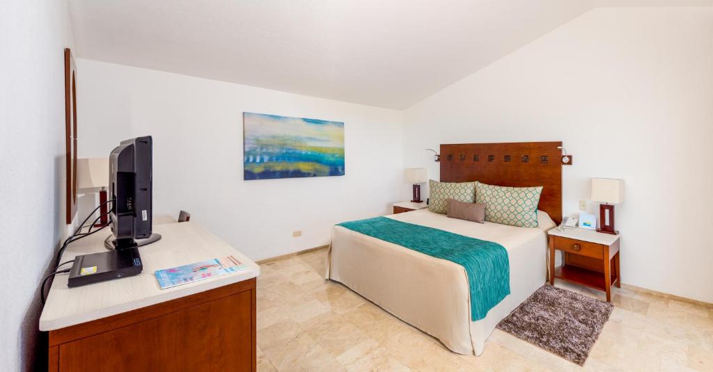 Вилла (Вилла «Мастер» с 2 спальнями и видом на курорт) курортного отеля The Royal Cancun, All Suites Resort, Канкун