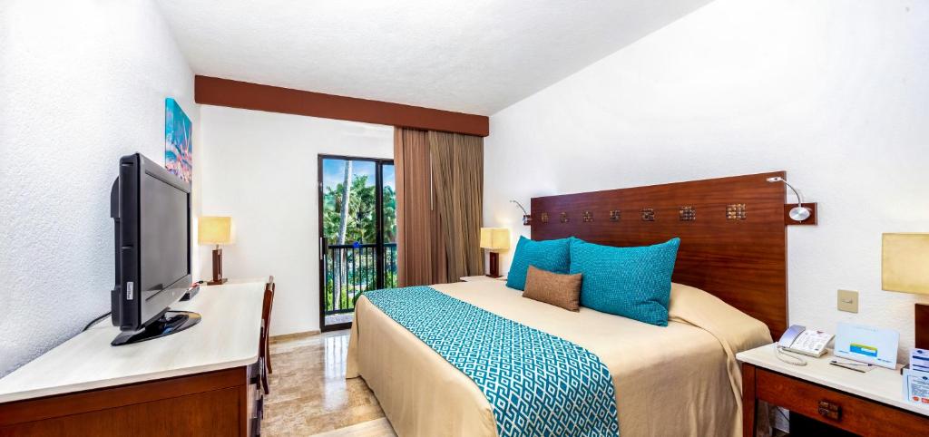 Вилла (Вилла с 2 спальнями и видом на пляж) курортного отеля The Villas at The Royal Cancun, All Suites Resort, Канкун