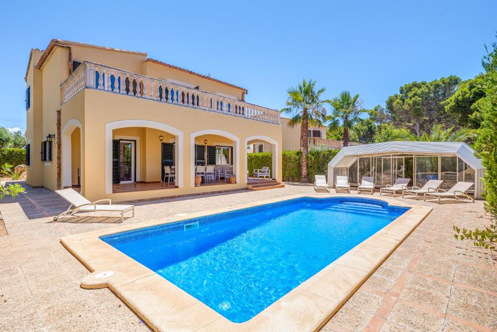 Villa Paula with pool