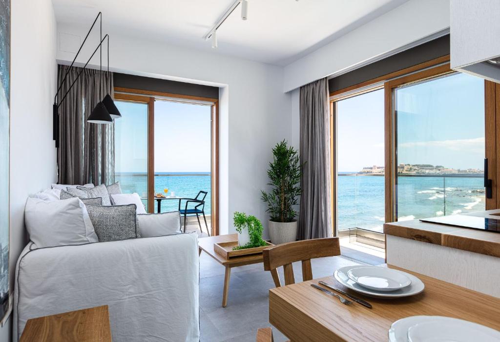 Апартаменты (Улучшенные апартаменты, вид на море) отеля North Coast Seaside Suites, Ретимно, Крит