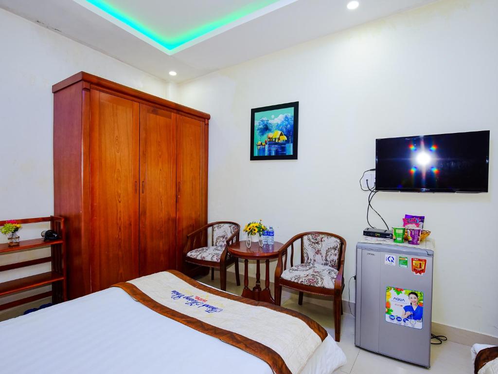 Трехместный (Трехместный номер) отеля Thanh Hoang Chau Hotel, Дананг