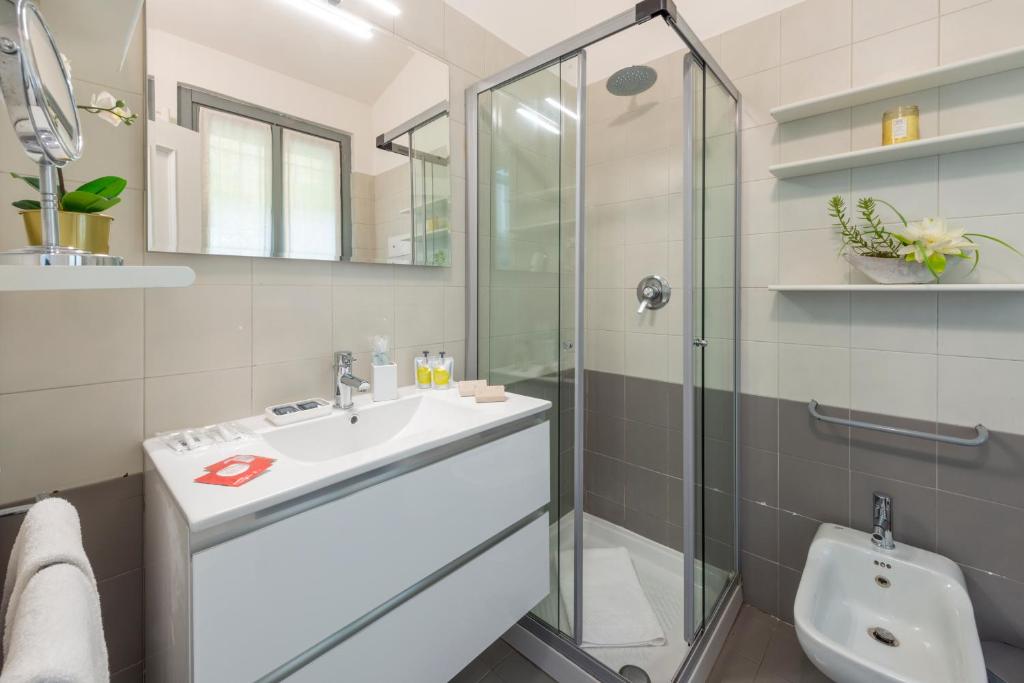 Апартаменты (Apartment with Terrace  - Via Camperio 17), Milan Royal Suites - Centro