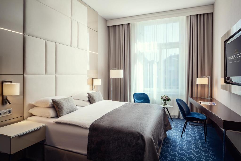 Двухместный (Представительский двухместный номер с 1 кроватью или 2 отдельными кроватями и доступом в лаундж и спа-центр) отеля Kings Court, Прага