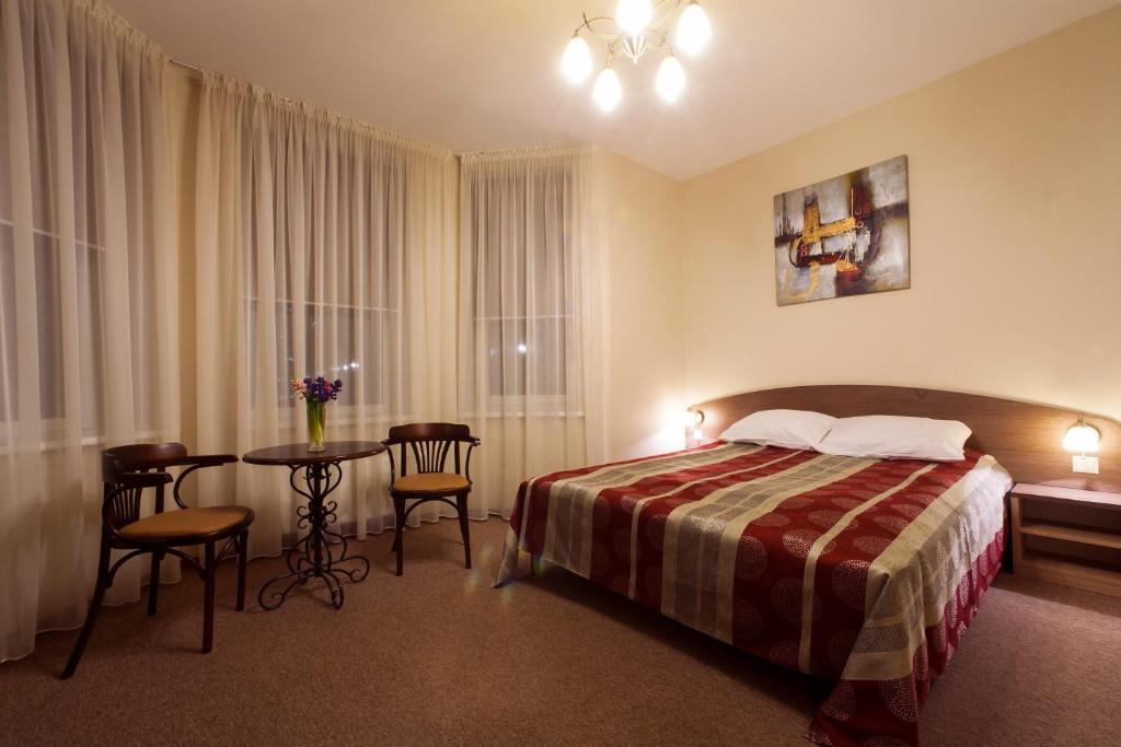 Двухместный (Большой двухместный номер с 1 кроватью) апарт-отеля Dzintars Hotel, Юрмала
