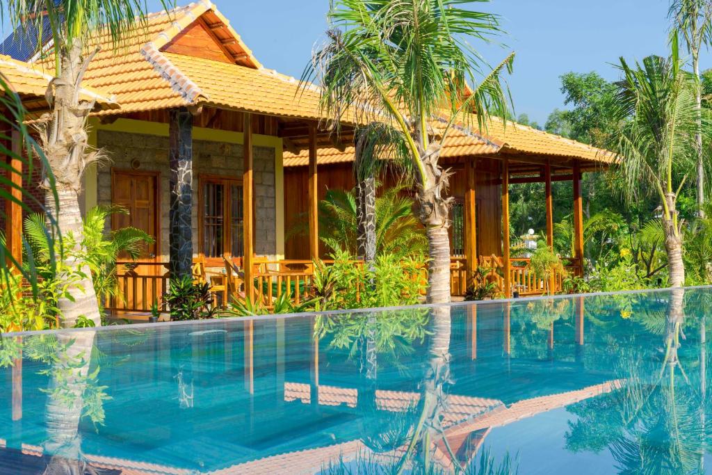 Номер (Бунгало Делюкс) курортного отеля Island Lodge Phu Quoc, Дуонг-Донг