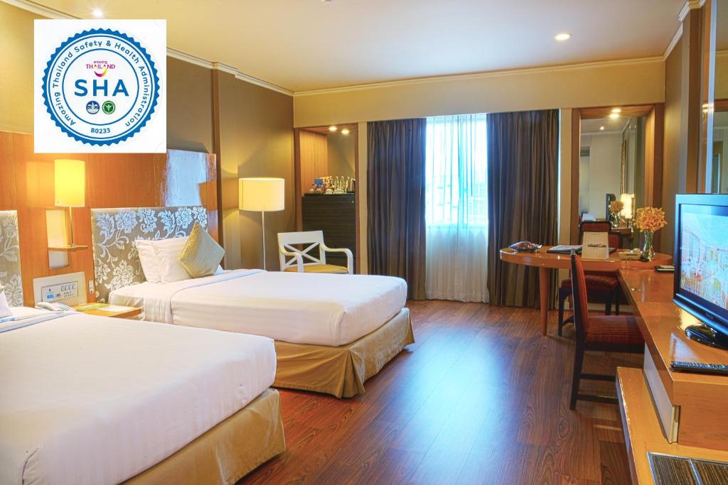 Двухместный (Улучшенный двухместный номер с 1 кроватью или 2 отдельными кроватями, вид на город) отеля Royal Princess Larn Luang, Бангкок