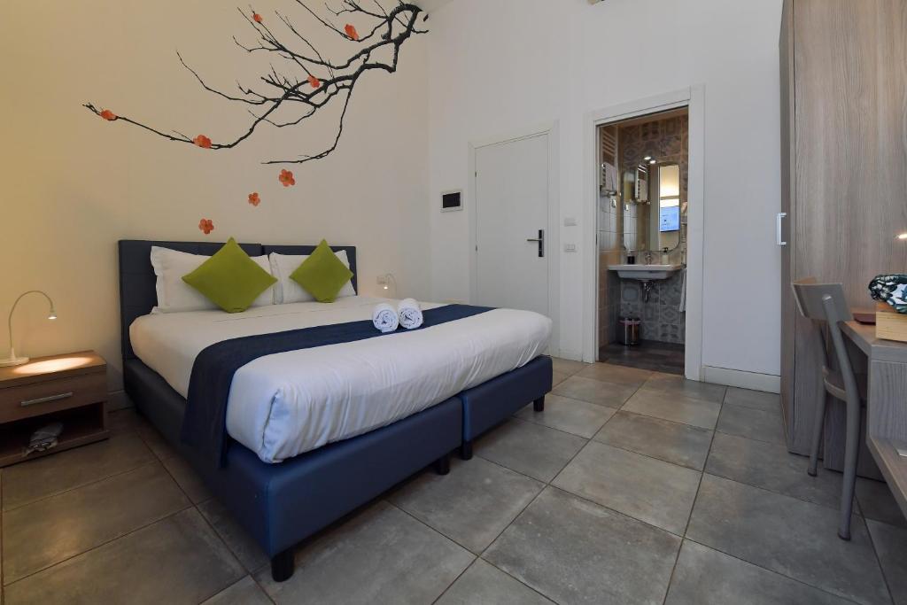 Двухместный (Классический двухместный номер с 1 кроватью или 2 отдельными кроватями) отеля Suites Farnese Design, Рим