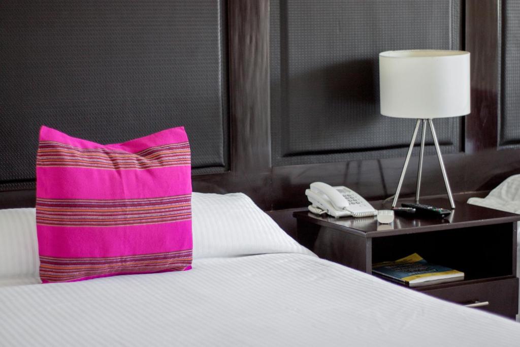 Двухместный (Стандартный номер с кроватью размера «king-size») отеля Chiapas Hotel Express, Тустла-Гутьеррес