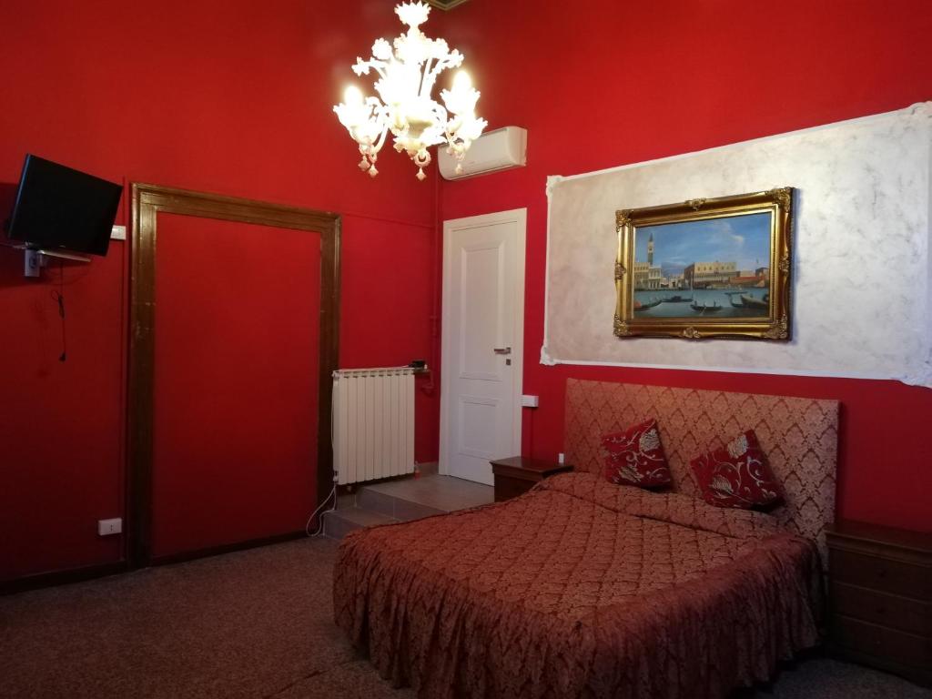 Двухместный (Двухместный номер с 1 кроватью и видом на Гранд-канал) гостевого дома Al Palazzo Lion Morosini, Венеция