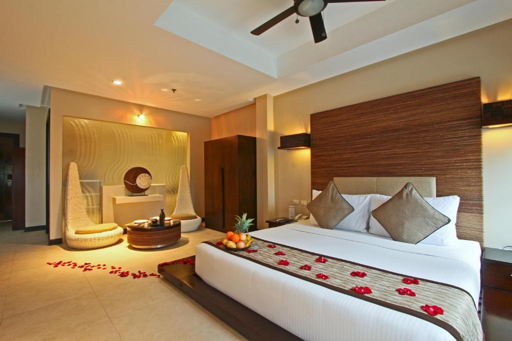 Сьюит (Полулюкс) курортного отеля Two Seasons Boracay Resort, Боракай