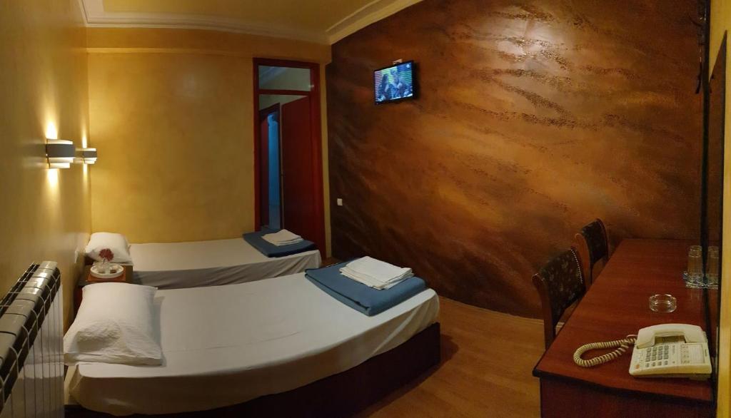 Двухместный (Двухместный номер с 1 кроватью и собственной ванной комнатой) отеля KONAK ESTRADA, Белград