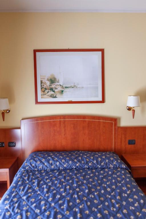 Двухместный (Двухместный номер с 1 кроватью и базовыми удобствами) отеля Hotel Olivo, Арко