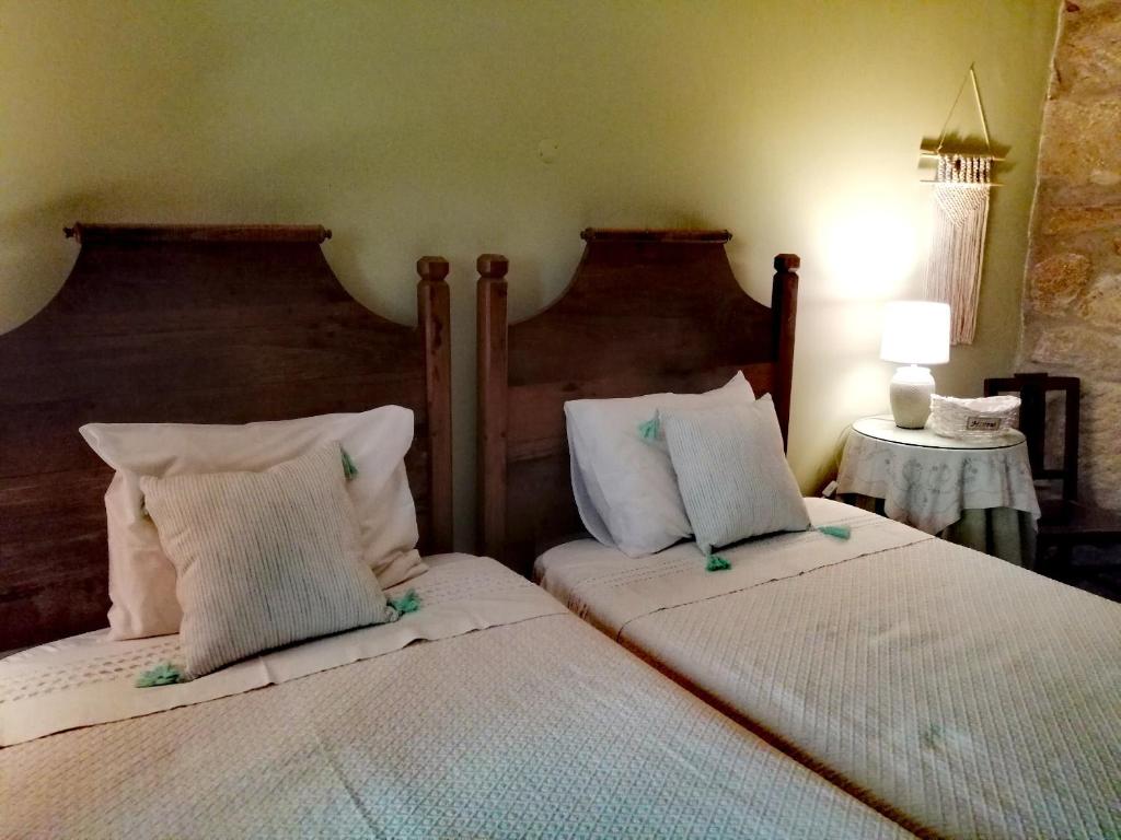 Двухместный (Стандартный двухместный номер с 2 отдельными кроватями и видом на горы) загородного отеля Quinta Da Mata, Шавиш