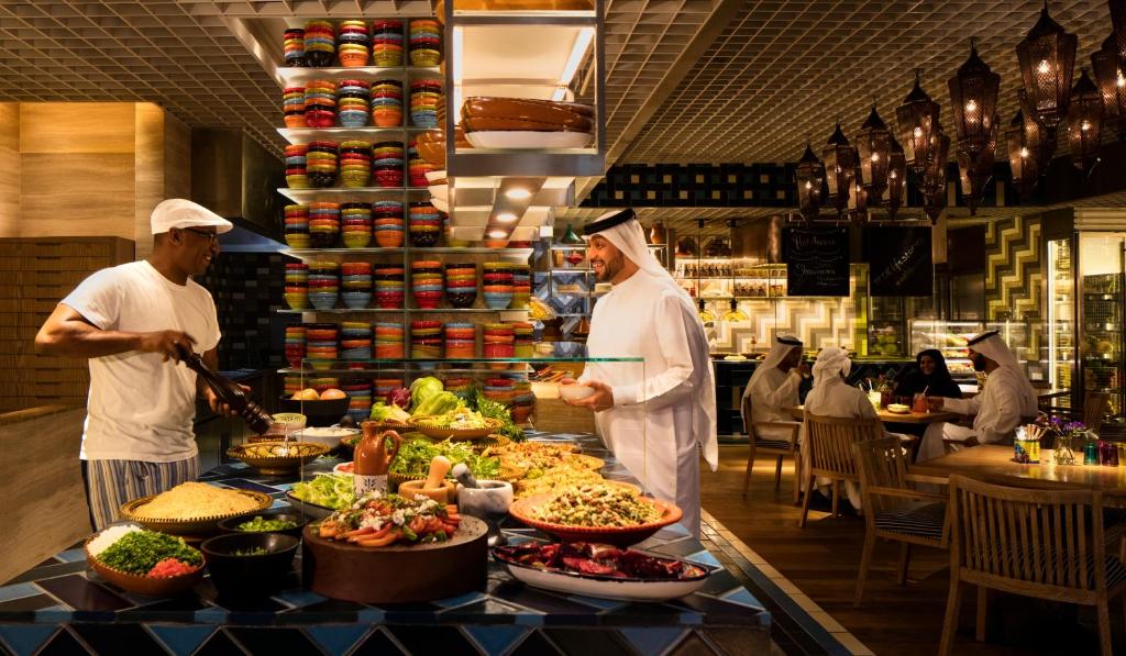Двухместный (Стоимость обязательного праздничного новогоднего ужина в клубе «Гранд» составляет 1600 дирхамов ОАЭ с человека.) отеля Grand Hyatt Dubai, Дубай