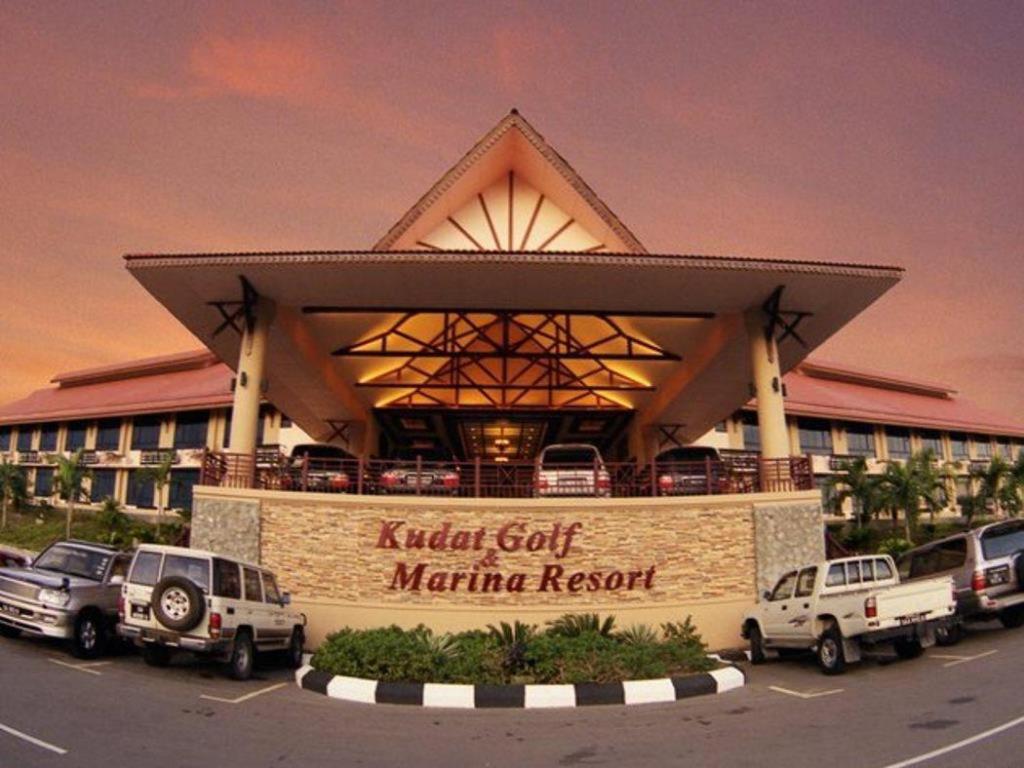 Трехместный (Трехместный номер с видом на море) курортного отеля Kudat Golf & Marina Resort, Кота-Кинабалу