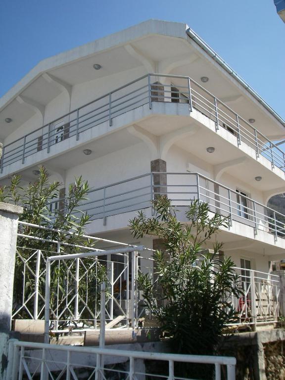 Отель Guest House Montenegro Sutomore Bay, Сутоморе