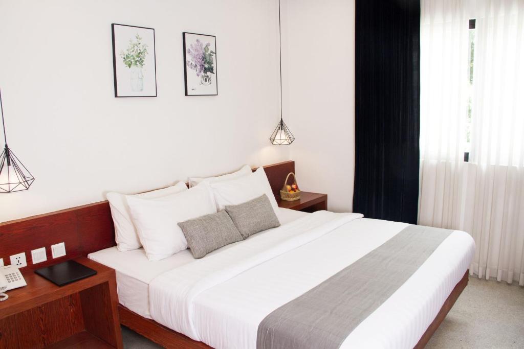Двухместный (Улучшенный двухместный номер с 1 кроватью) отеля HOTEL CORDUROY, Пномпень