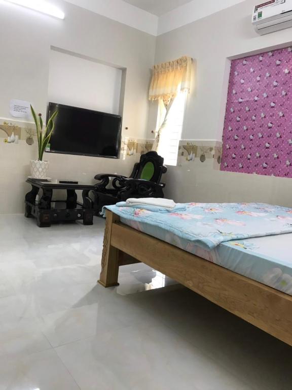 Двухместный (Улучшенный номер с кроватью размера «king-size») кемпинга Thien Ngoc Hostel, Кантхо