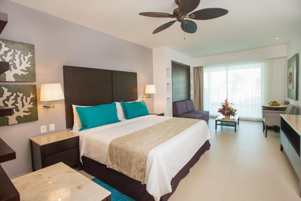 Двухместный (Полулюкс) курортного отеля Ventus at Marina El Cid Spa & Beach Resort, Пуэрто-Морелос