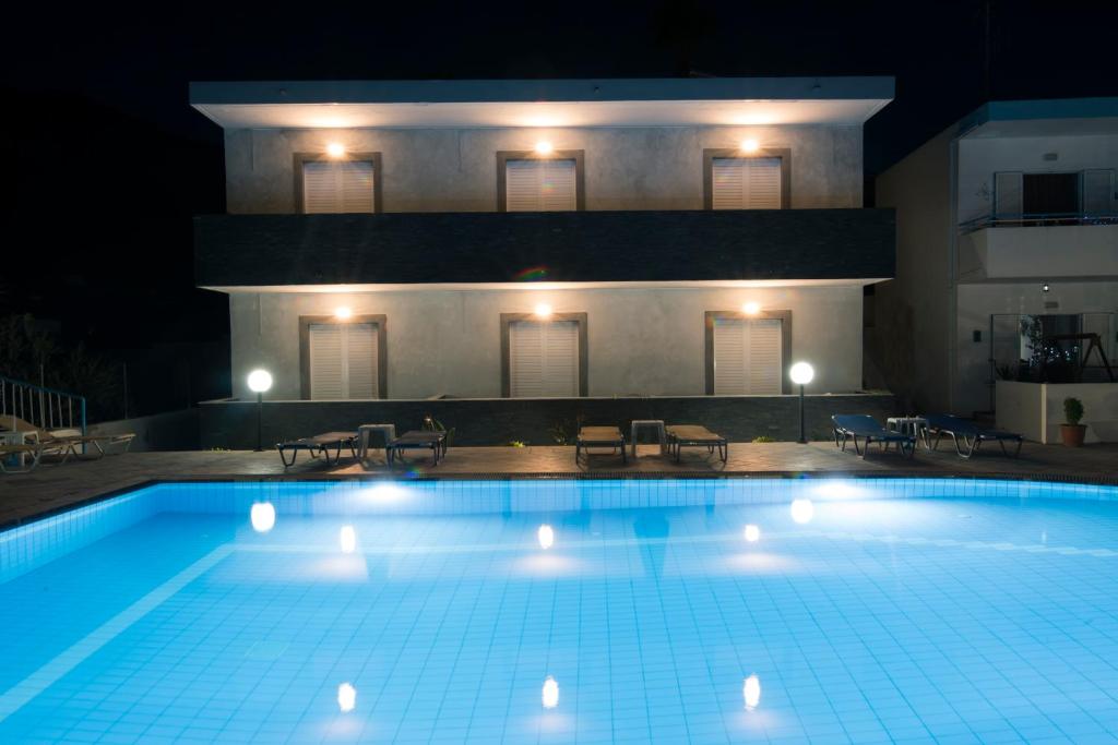 Апартаменты (Номер-студио с видом на бассейн) апартамента Villa Popi Studios (Froso) with pool, Кефалос