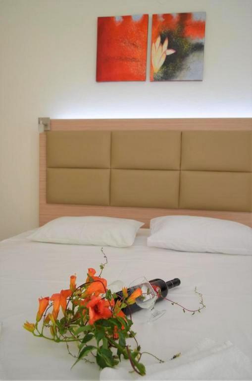 Двухместный (Двухместный номер с 1 кроватью или 2 отдельными кроватями, вид на сад) отеля Sun Boutique Hotel (Adults Only), Амудара