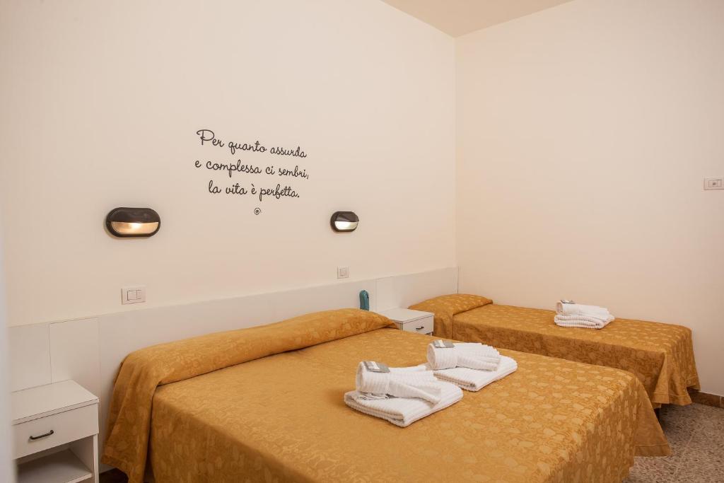 Трехместный (Трехместный номер эконом-класса) отеля Hotel Confort, Римини