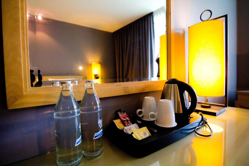 Двухместный (Улучшенный двухместный номер с 1 кроватью или 2 отдельными кроватями) курортного отеля Ramaburin Resort, Пхукет