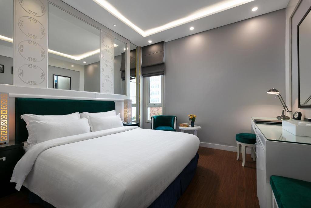 Двухместный (Двухместный номер с 2 отдельными кроватями St Augustine) отеля Church Boutique Hotel - Nha Tho, Ханой