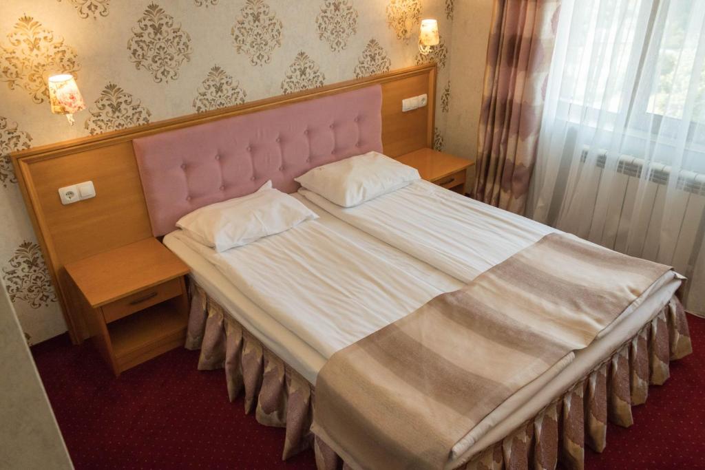 Двухместный (Двухместный номер с 1 кроватью или 2 отдельными кроватями) отеля Hotel Uzunski, Смолян