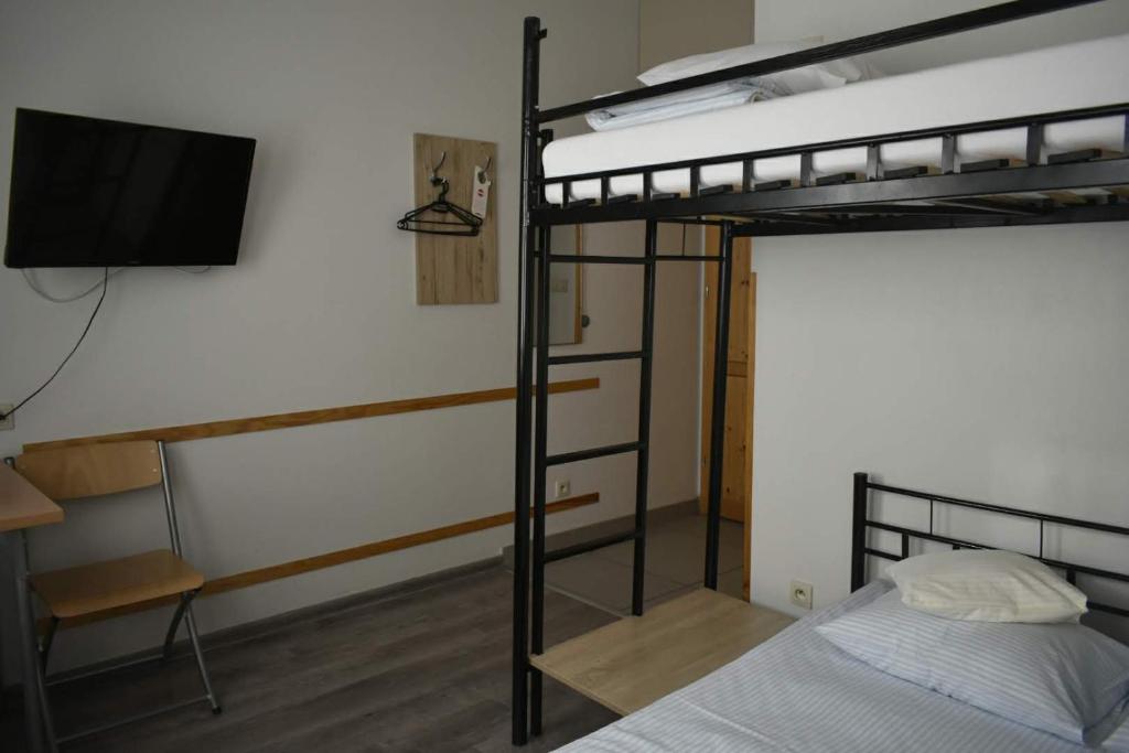 Трехместный (Трехместный номер с собственной ванной комнатой), Arcus Premium Hostel