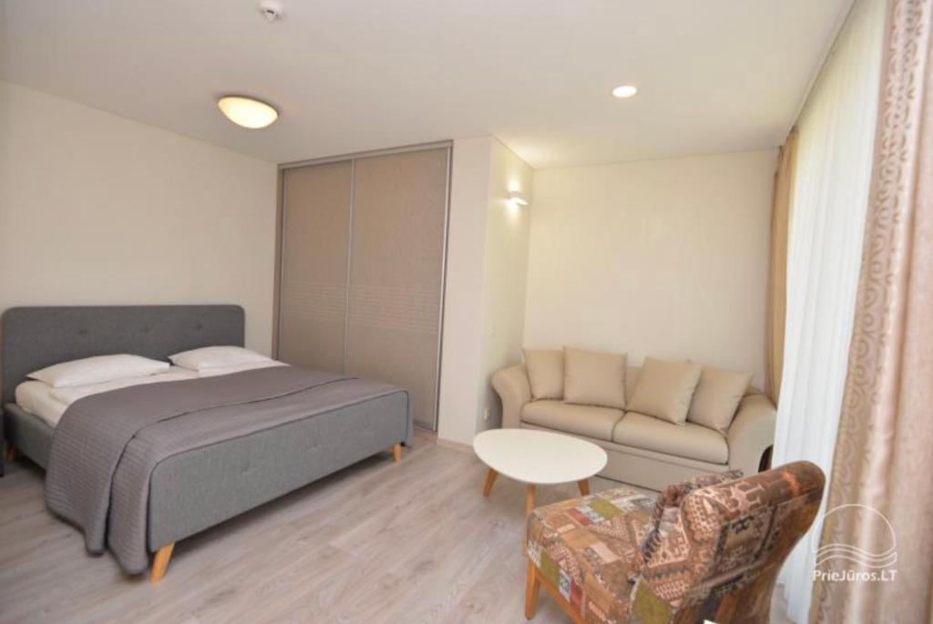 Студио (Номер-студио Делюкс с видом на парк — Первый этаж), Eurovila - Home Suite Palanga