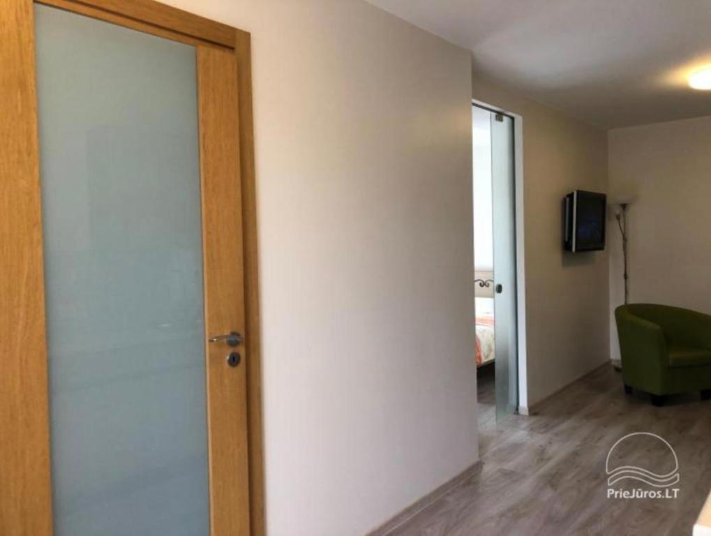 Апартаменты (Апартаменты с 2 спальнями, мини-кухней и террасой - На 1 этаже), Eurovila - Home Suite Palanga