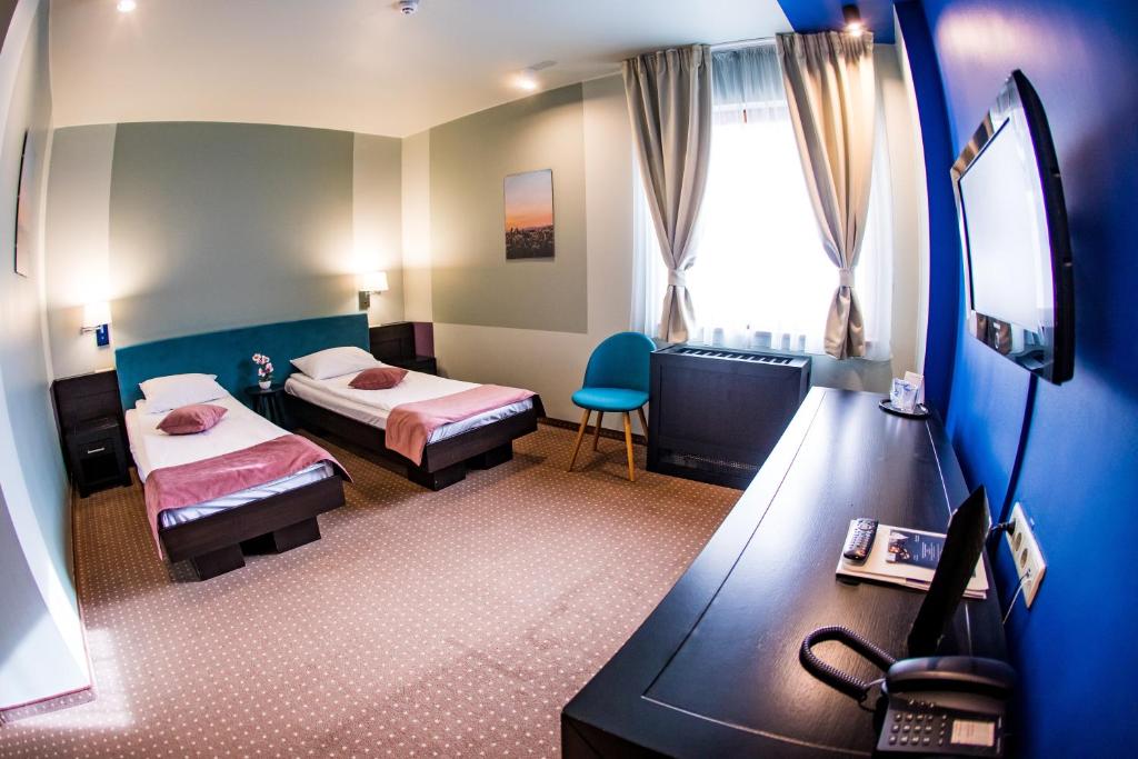 Двухместный (Улучшенный двухместный номер с 1 кроватью или 2 отдельными кроватями) отеля Hotel Arena, Тыргу-Муреш