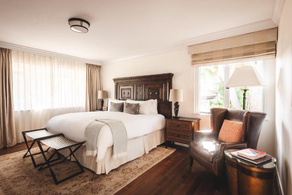 Сьюит (Люкс «Премьер» с кроватью размера «king-size» и террасой) отеля El Encanto, A Belmond Hotel, Santa Barbara, Санта-Барбара
