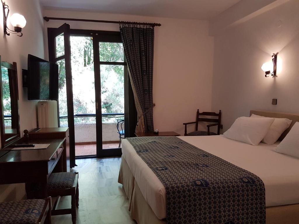 Двухместный (Двухместный номер с 1 кроватью или 2 отдельными кроватями) отеля Miramare, Скала-Потамиас