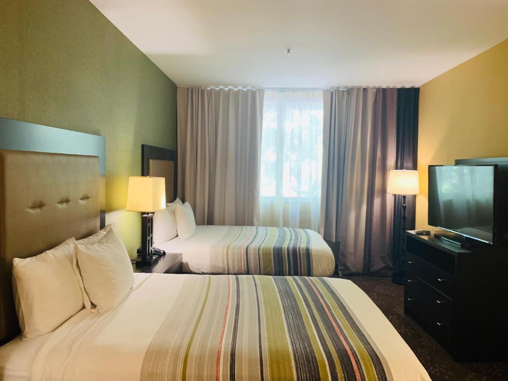Двухместный (Guest room 2 Queen beds) отеля Country Inn & Suites by Radisson, Сан-Хосе