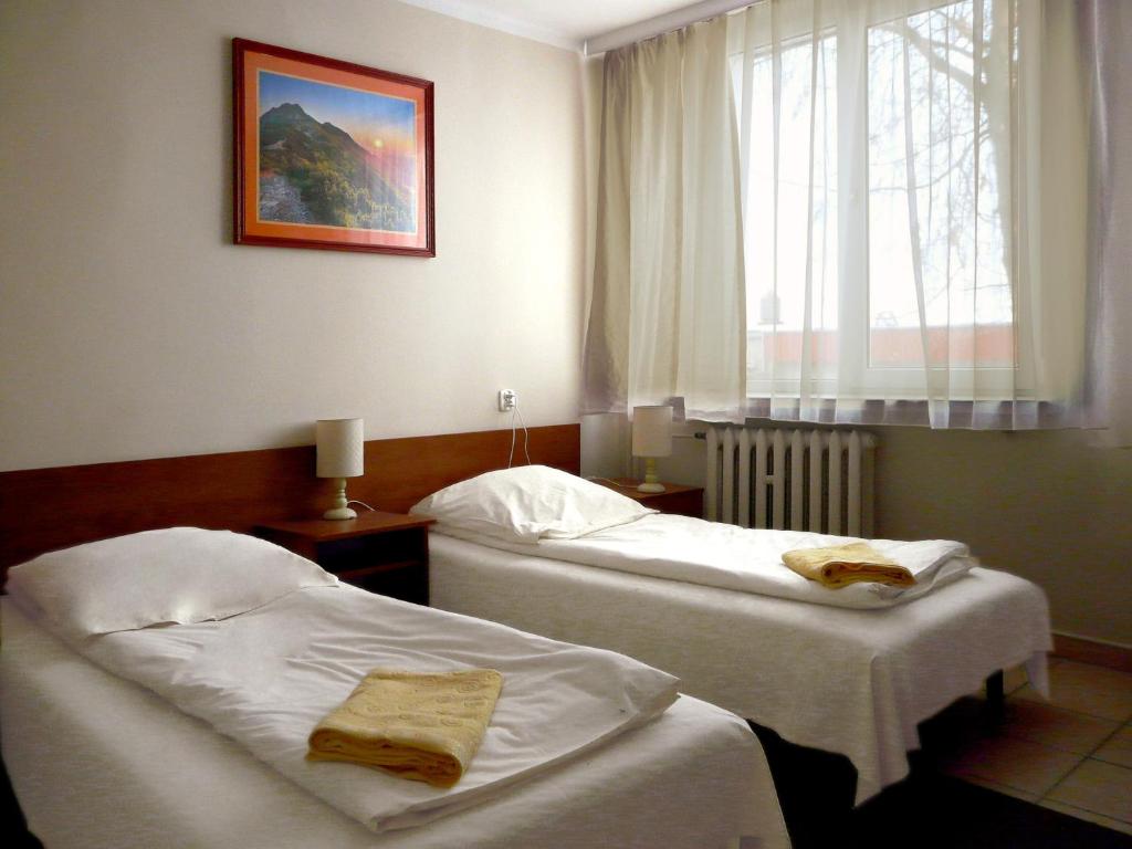 Двухместный (Двухместный номер с 2 отдельными кроватями) отеля Hotel Turystyczny, Белосток