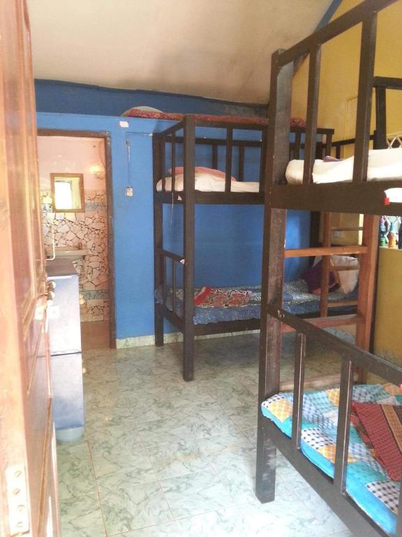 Номер (Кровать в общем 4-местном номере для мужчин и женщин) хостела Hippie hostel Anjuna, Анжуна