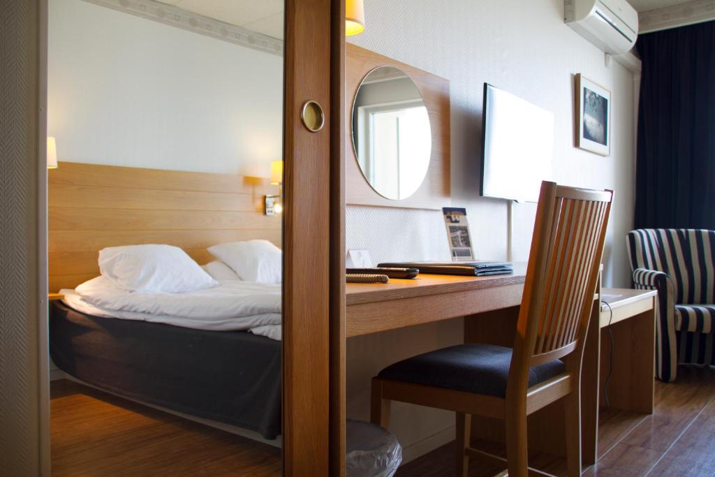 Двухместный (Улучшенный двухместный номер с 1 кроватью) отеля Best Western Hotel Corallen, Оскарсхамн