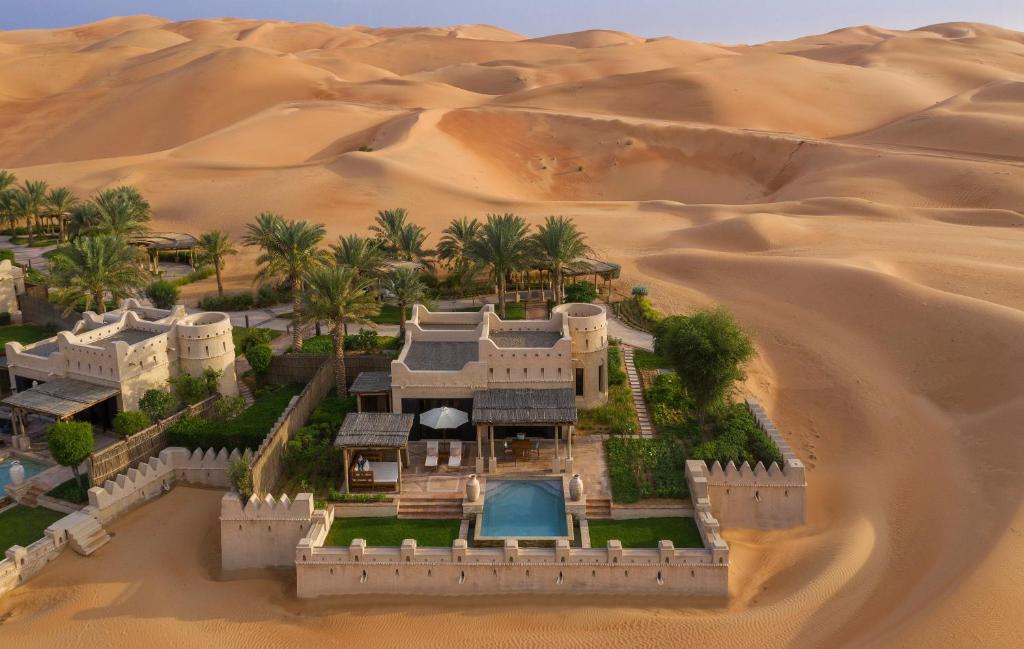 Вилла (Вилла Royal Pavilion с собственным бассейном) курортного отеля Anantara Qasr al Sarab Desert Resort, Jurayrah