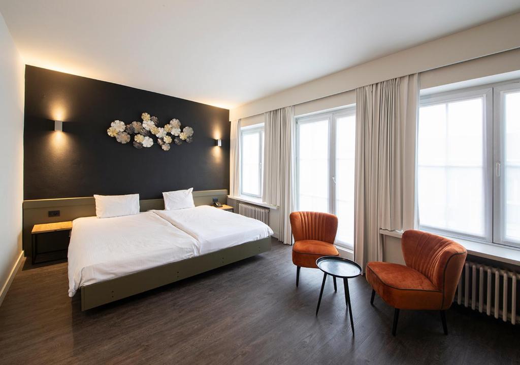 Двухместный (Стандартный двухместный номер с 1 кроватью) отеля Hotel Cortina, Кортрейк