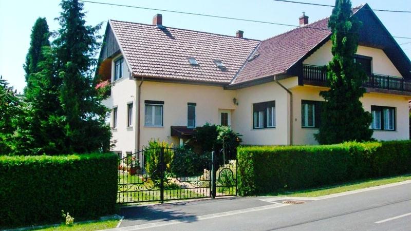 Гостевой дом Angéla Vendégház, Залакарош