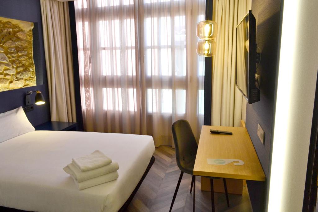 Двухместный (Двухместный номер эконом-класса с 1 кроватью) отеля Hotel Alda Galería Coruña, А-Корунья